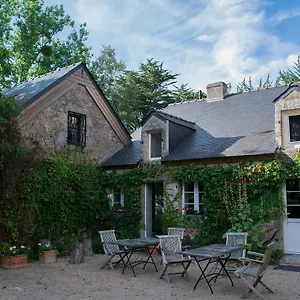 Manoir Des Eperviers Couette-café Quéven